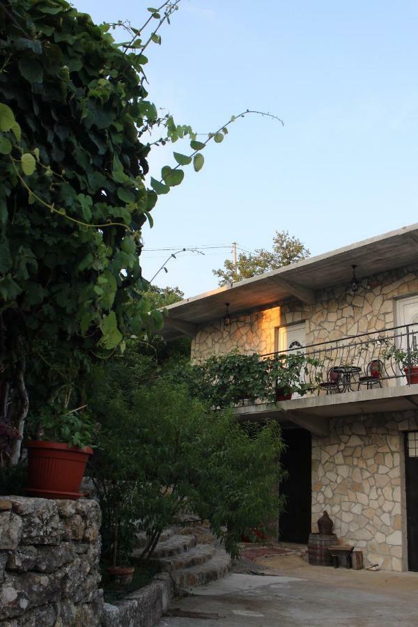 Studio And Winery Kalimut Konuk evi Virpazar Dış mekan fotoğraf